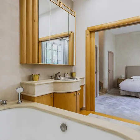 Peaceful Flat - 2bd-9p - Passy-tour Eiffel Appartamento